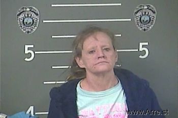 Lora L Roberts Mugshot