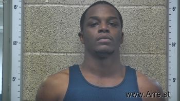 Maleik L Tharp Mugshot