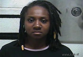 Tierra Elaine Thomas Mugshot