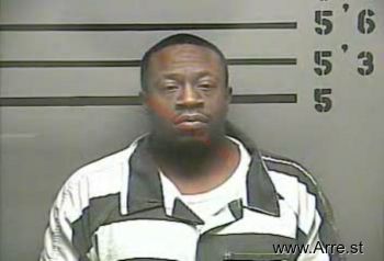 Toriano Laquan Lewis Mugshot