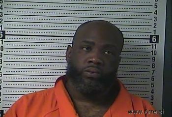 Tyrone M Guest Mugshot