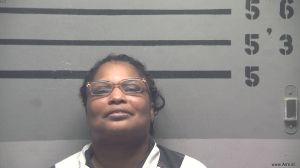 Reauna Claytor Arrest Mugshot