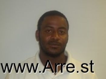 Alton Dequine Fields Mugshot