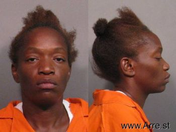 Holly Trenise Brown Mugshot