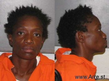 Holly Trenise Brown Mugshot