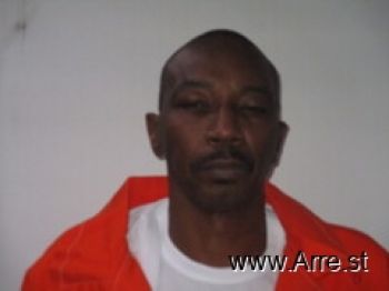 Leon E Lewis Mugshot