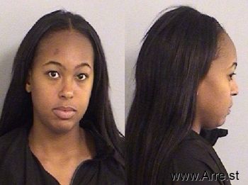 Shaquilla Shennay Faulks Mugshot