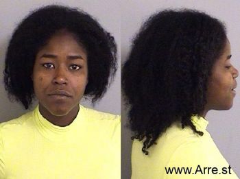 Terra Dwanique Matthews Mugshot