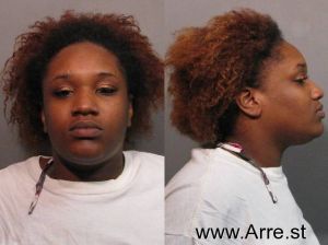 Rissah Goodlett Arrest Mugshot