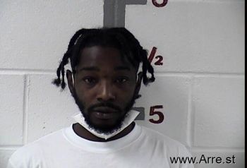 Avante Tremont Roberts Mugshot