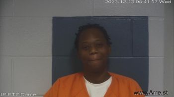 Maya Jayna Lanman Mugshot