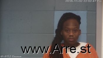 Maya Jayna Lanman Mugshot