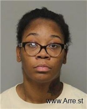 Traieonna Brena Earl Mugshot