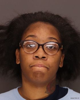 Traieonna Brena Earl Mugshot