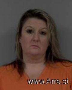 Amanda Wippler Arrest Mugshot