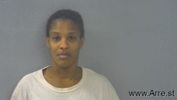 Latoya Nichole Jones Mugshot