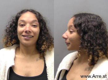 Nia Nadeen Hood Mugshot