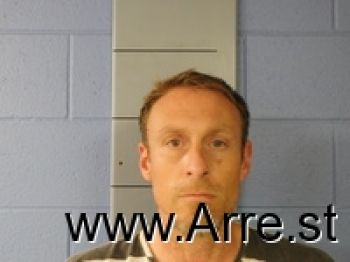 Travis Wayne Dixon Mugshot