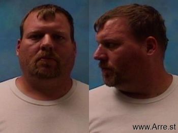 Travis Dean Moore Mugshot