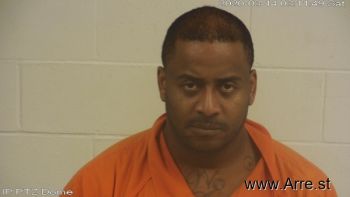 Alton D Fields Mugshot