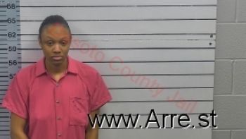 Alexis Michelle Thompson Mugshot