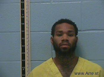 Amanti Devon Briscoe Mugshot