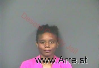 Brianna Trenay Brown Mugshot