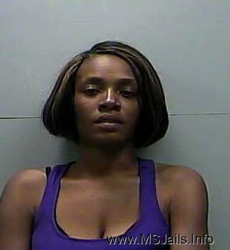 Charlotte  Threets Mugshot