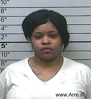 Chambrielle B Cummings Mugshot