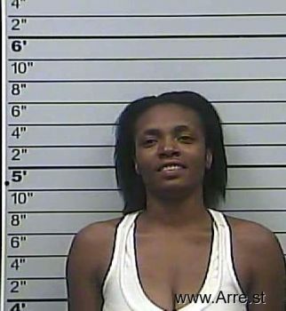 Charlotte Ella Threets Mugshot