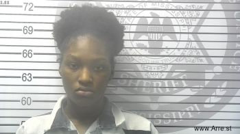 Diamond Lashay Johnson Mugshot