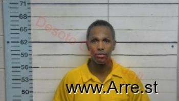 Derrick Lenar Thomas Mugshot