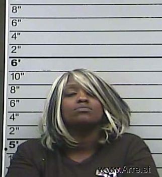 Donnesie R Wright Mugshot