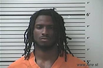 Kiesten Issiah Davis Mugshot