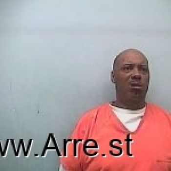 Kelvin  Thompson Mugshot