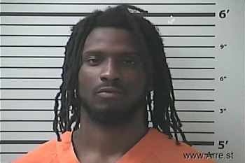 Kiesten Issiah Davis Mugshot