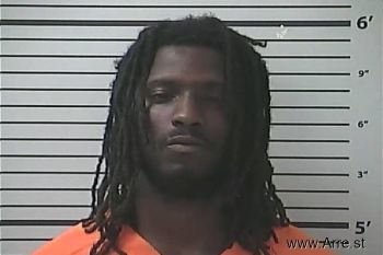 Kiesten Issiah Davis Mugshot