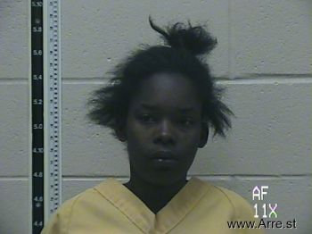 Kimona Shathea Brown Mugshot