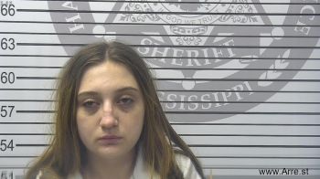 Layla Nicole Paola Mugshot