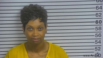 Latoya Denise Robinson Mugshot