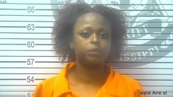 Melzina Jazzia Warren Mugshot