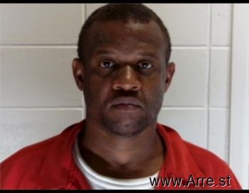 Michael Tyrone Owens Mugshot