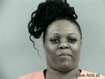 Mickeiko Marcia Edwards Mugshot