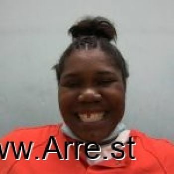 Roniqua Rone Mcknight Mugshot