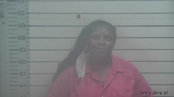 Shuronda Marie Holmes Mugshot