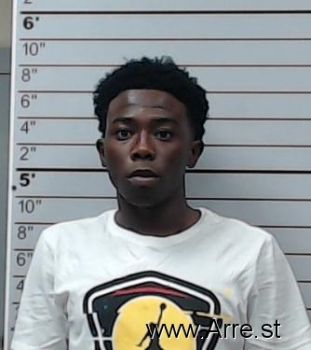 Sandarius Tywuan Isby Mugshot