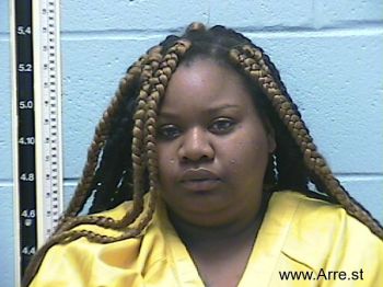 Shavonne Yvette Honeycutt Mugshot