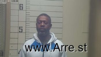 Tavares M Greenlee Mugshot