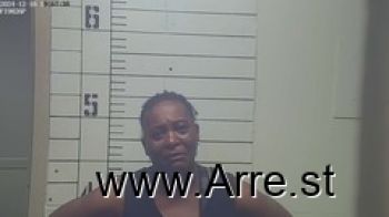 Teresa D Harris Mugshot