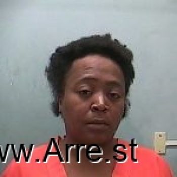 Theresa Dearatrice Smith Mugshot